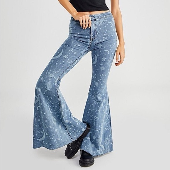 Free People Denim - NWT Free People Celestial Printed Just Float On Flare Jeans Sun Moon Stars